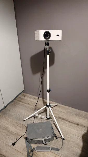 Комплект: проектор Wanbo X1 Pro — tripod