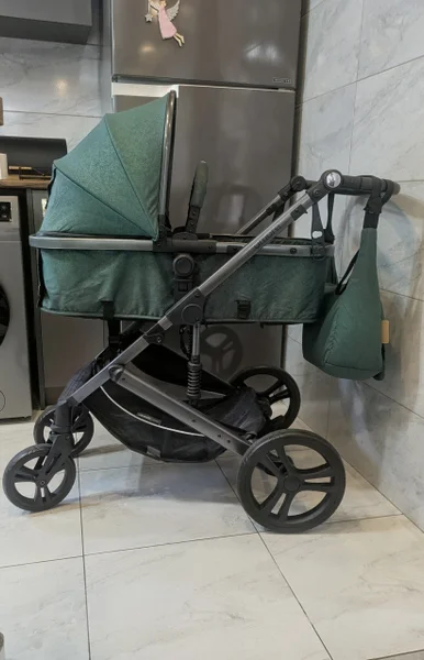 Коляска Chipolino Amore — bassinet, barber chair
