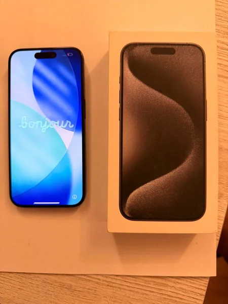 iPhone 15 Pro — mouse, iPod, screen