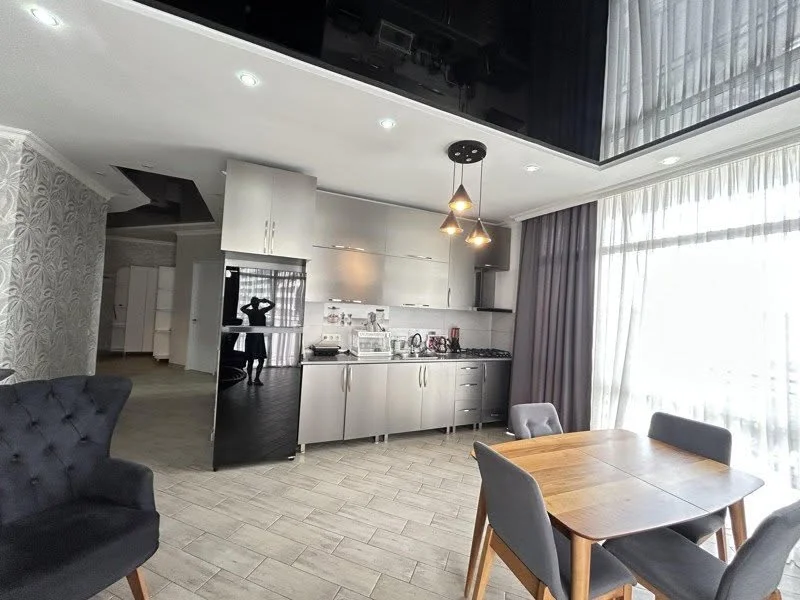 Квартиру 2+1 рядом с VOX и Grand Mall — sliding door, home theater