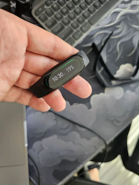 Mi Band 6 — stopwatch, lens cap