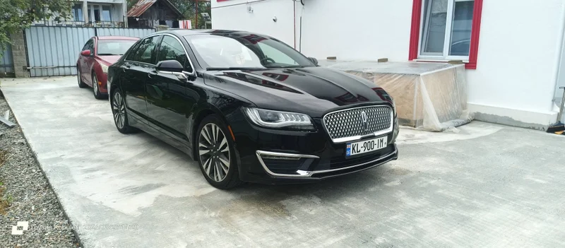 Lincoln MKZ Reserve 2019 — sports car, grille, beach wagon