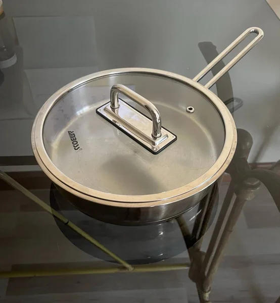 Сковородка из нержавеющей стали с крышкой 22.5 см — Dutch oven