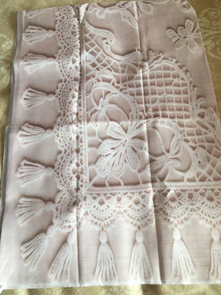 Новая скатерть 140/200 — handkerchief