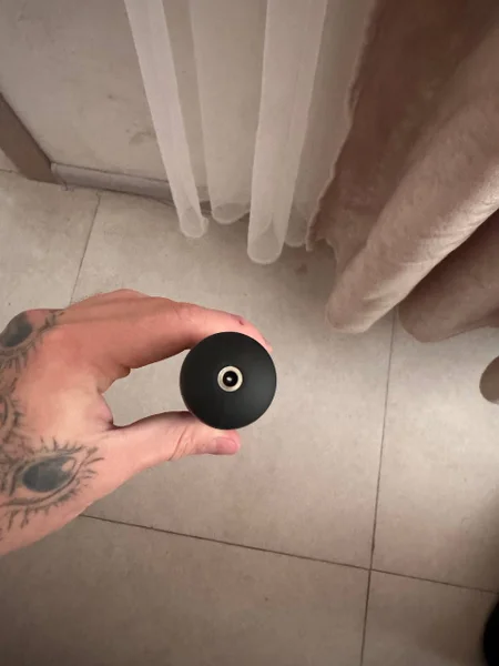 Зарядка для микрофона — toilet tissue, paper towel