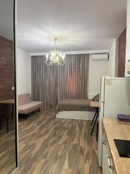 Просторную студию в Батуми — patio