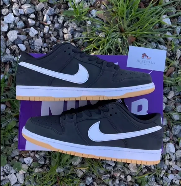 Кроссовки Nike SB Dunk Low Black Gum