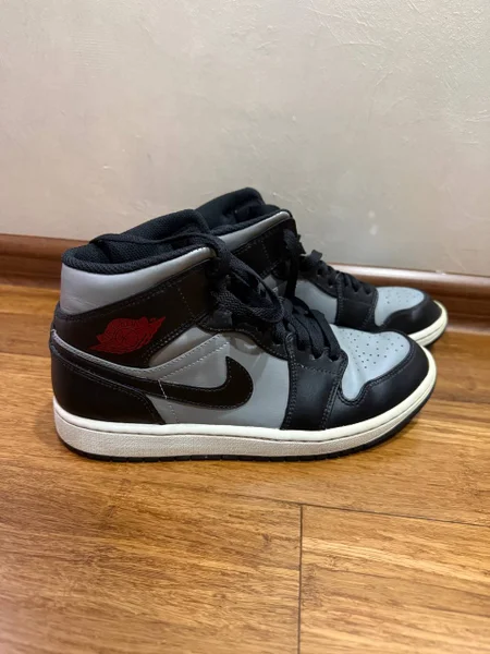Кроссовки Nike Air Jordan US 7 мужские — running shoe