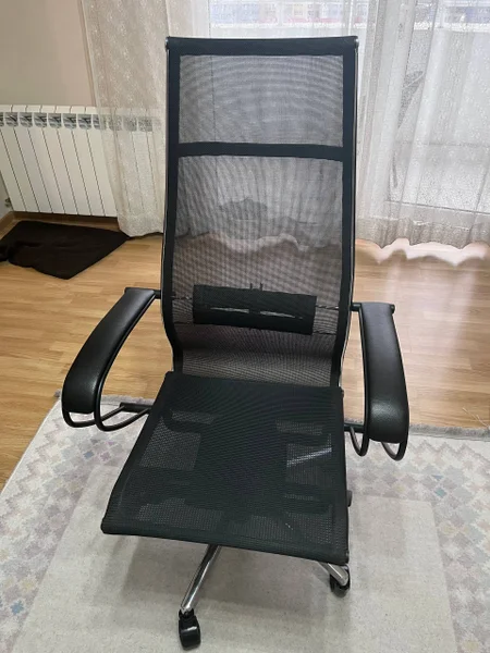 Компьютерное кресло сетчатое — barber chair, golfcart