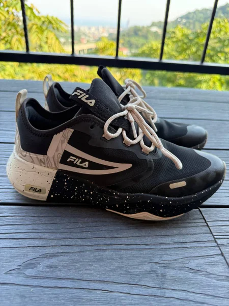 Кроссовки FILA Amelie W EU 39 — running shoe