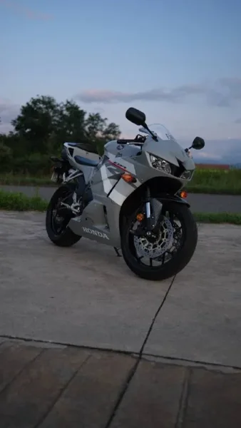 Honda CBR600RR 2026 — moped, motor scooter