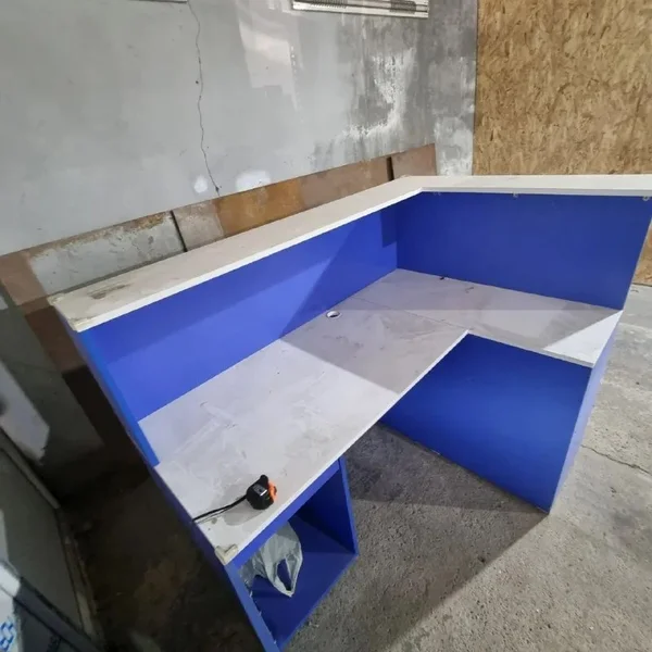 Стол ресепшн — tub, bathtub