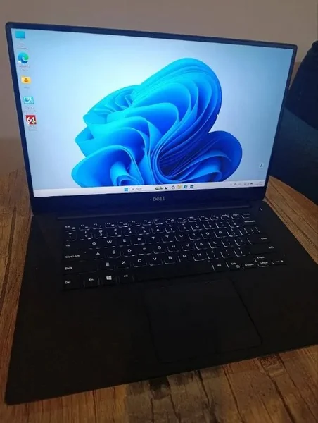 Ноутбук Dell XPS 15 9560