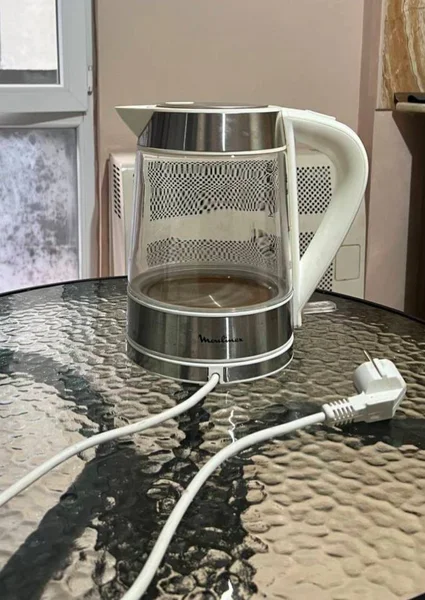 Чайник электрический — coffeepot, water jug
