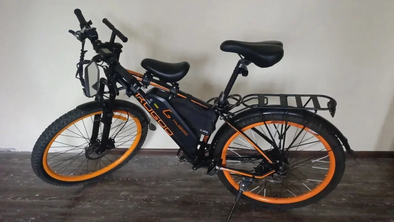 Мопед или горный велосипед — moped, mountain bike