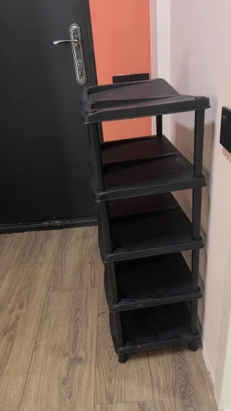 Обувница черно-белая — bookcase, file