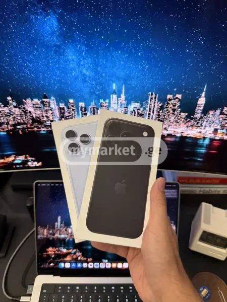 Мобильный телефон Apple — joystick, remote control, loudspeaker