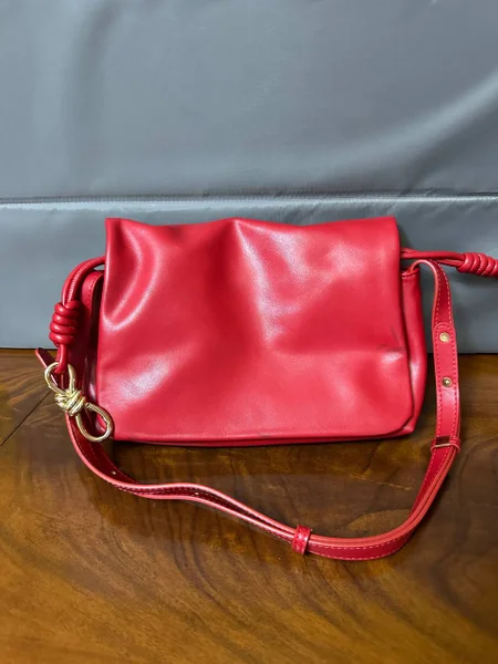Сумка б/у — mailbag, purse, backpack