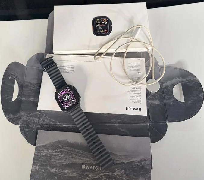 Apple Watch Ultra 2 черные — oxygen mask, gasmask, vacuum
