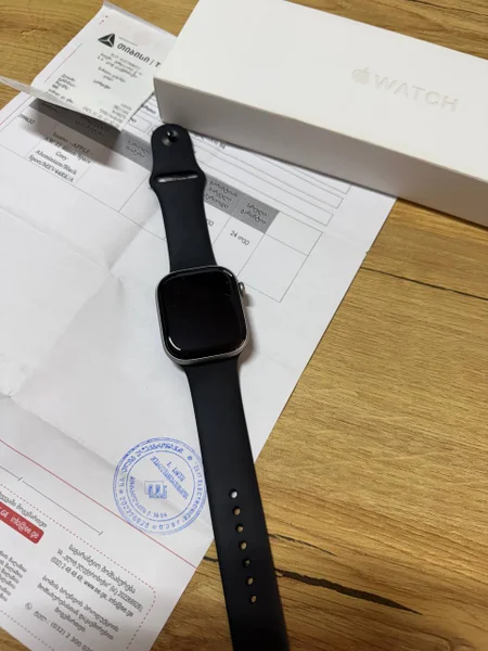Apple Watch 11 46мм — digital watch, stopwatch, magnetic compass