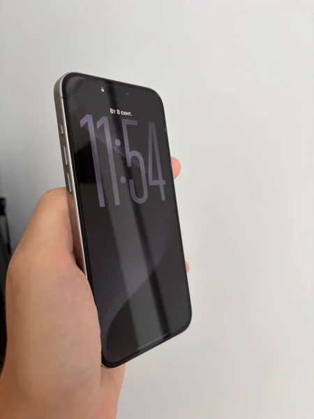 iPhone 15 Pro Max — iPod, remote control, lighter