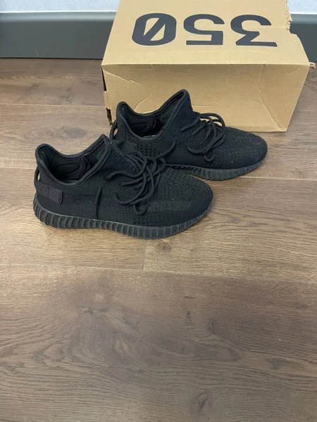 adidas Yeezy Boost 350 V2 (реплика) — Loafer, running shoe