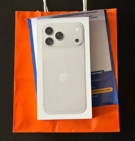 iPhone 18 Pro Max 256 ГБ Silver