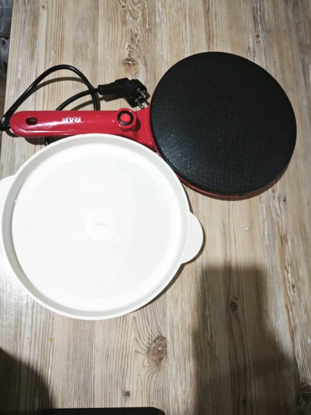 Погружная электрическая блинница RAF — measuring cup, CD player, soup bowl