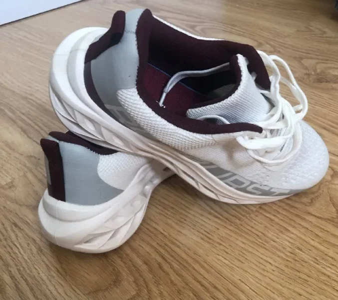 Новая одежда — running shoe