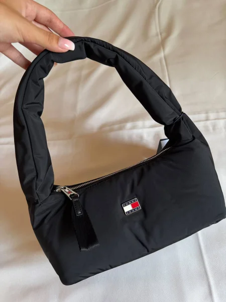 Набор из 3 оригинальных сумок Tommy Jeans — mailbag, backpack, cradle