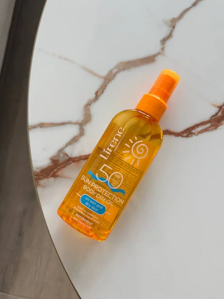 Сухое защитное масло для тела с SPF 50 — sunscreen