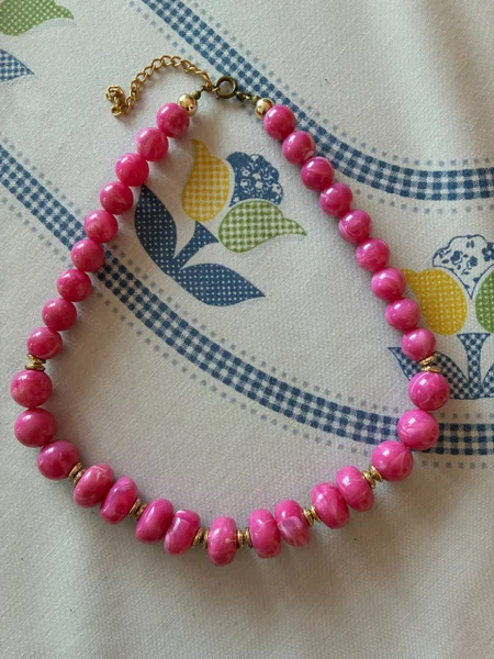 Статуэтки и украшения старого производства — necklace, chain