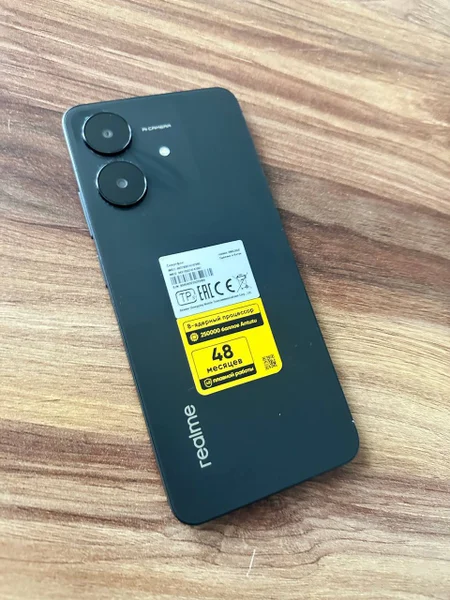 Смартфон realme