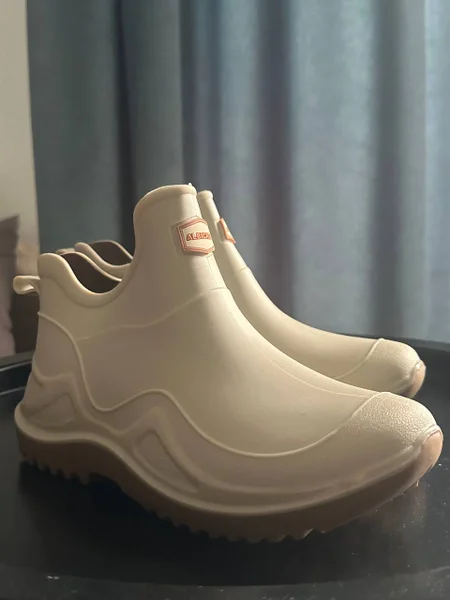 Резиновые сапоги Albicker бежевые — toilet seat