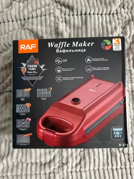 Вафельница RAF R.575 — waffle iron