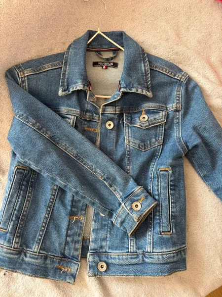 Джинсы — jean