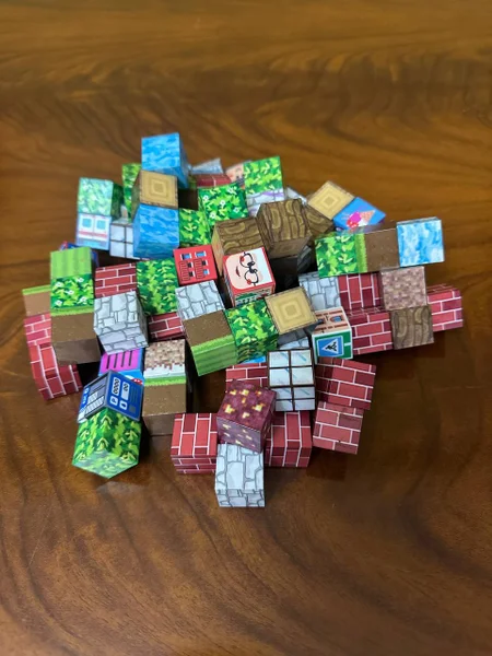 Игрушки и магнитный конструктор Майнкрафт — rubber eraser, sock, Band Aid
