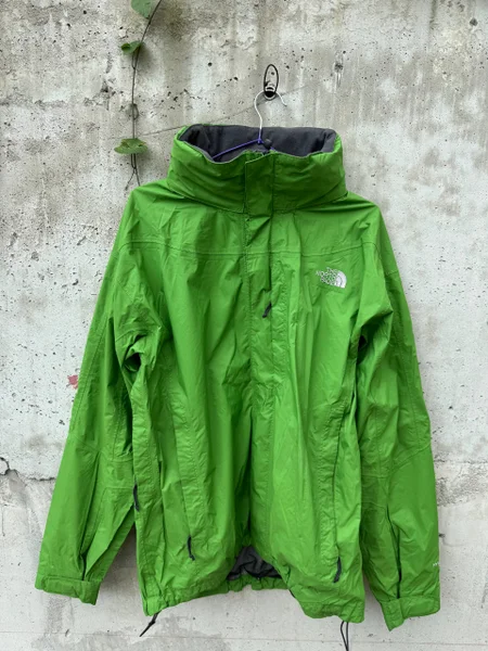 Ветровка с мембраной The North Face — cloak, poncho