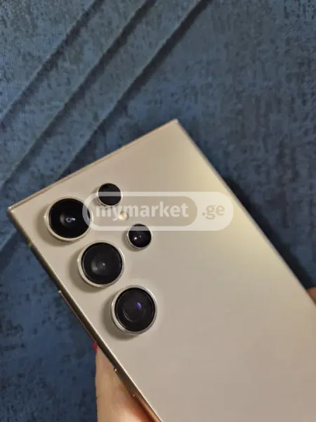 Мобильный телефон Samsung — remote control, joystick, projector