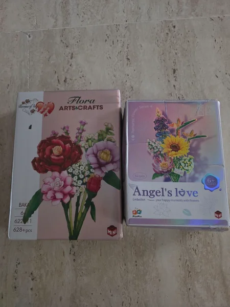 Два набора конструкторов Angel's love — cassette, rubber eraser