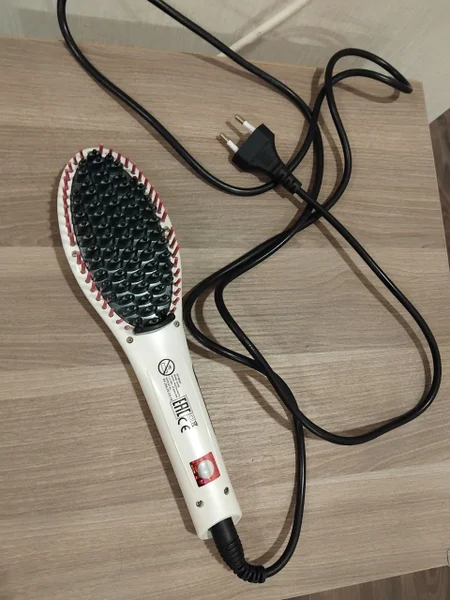 Расчёска выпрямитель GAMA Innova Digital — racket, microphone