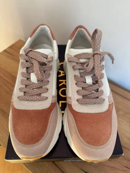 Женские кроссовки Caroll, размер 37 — running shoe, sandal