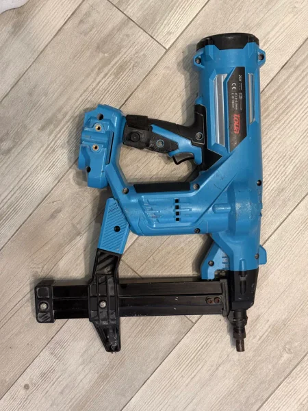 Аккумуляторный гвоздезабивной пистолет Toya DCCN40A — power drill