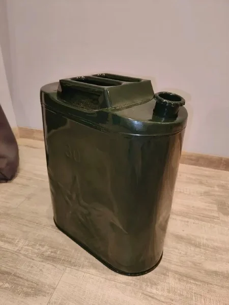 Канистры металлические для бензина — ashcan, bucket