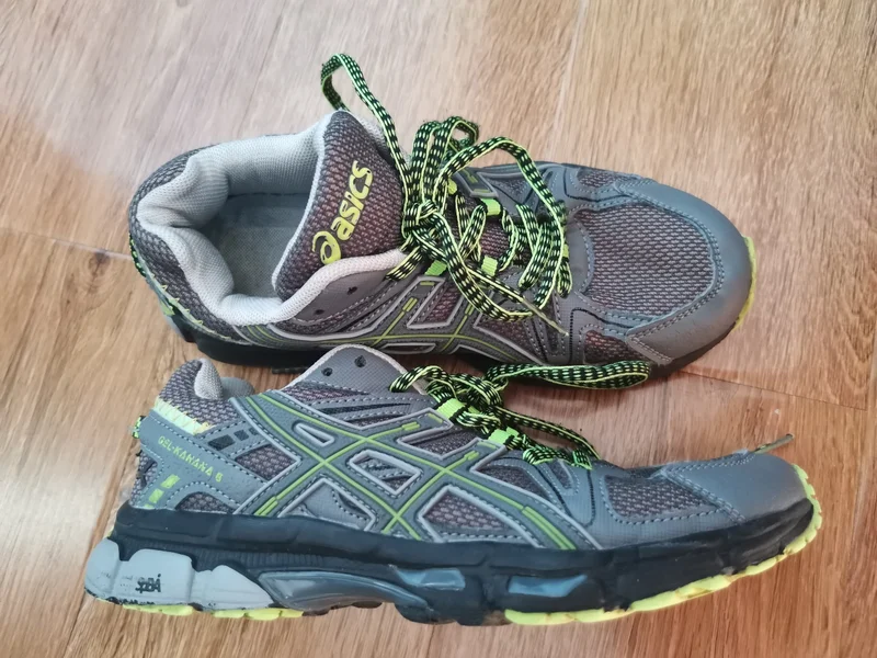 Кроссовки Asics — running shoe, sandal