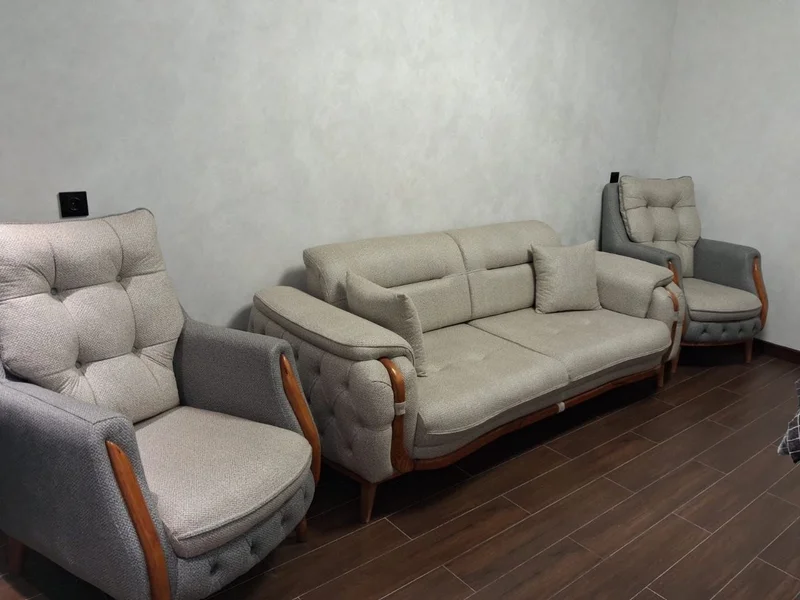 Диван 2,17×92 не раздвижной и два кресла + Две прикроватные тумбочки — studio couch