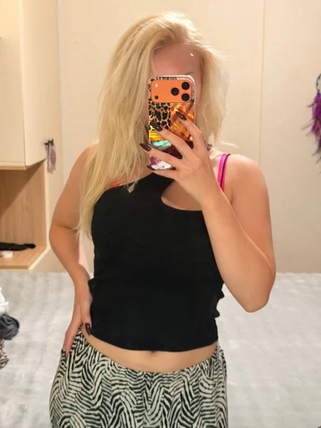 Майка-топ — miniskirt, hair spray