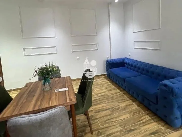 Сдача квартиры 1+1 — studio couch, patio