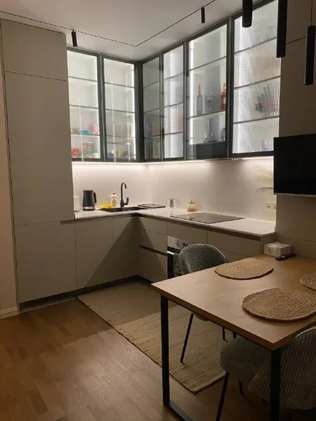 Зонированная студия 47 кв.м — desk