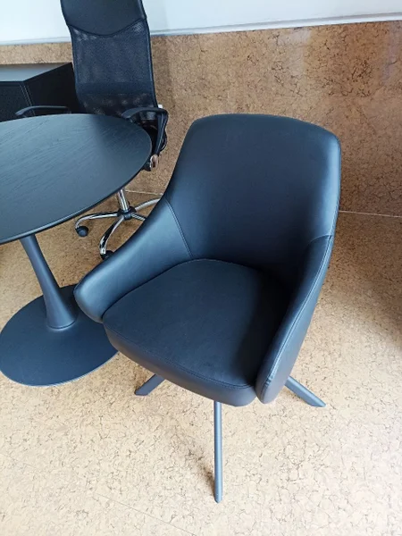 Поворотное кожаное кресло — rocking chair, folding chair, barber chair